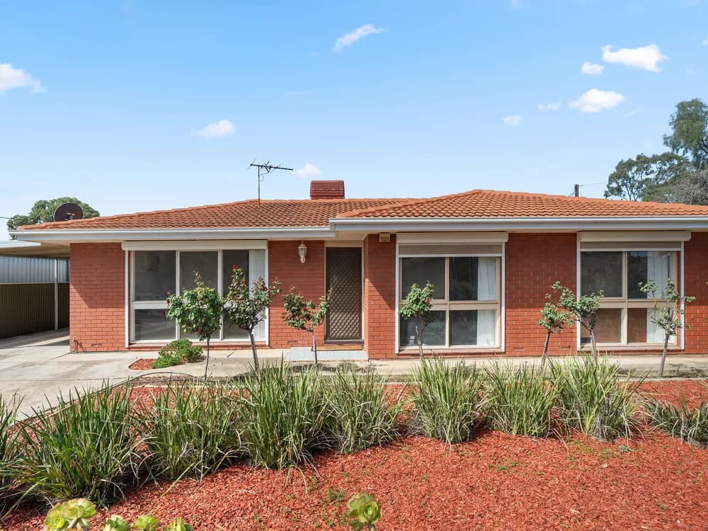 58 Northbri Avenue, Salisbury East — sold by Stephen Moss